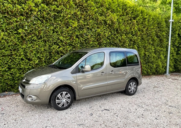Citroen Berlingo cena 27900 przebieg: 237000, rok produkcji 2014 z Dębica małe 106